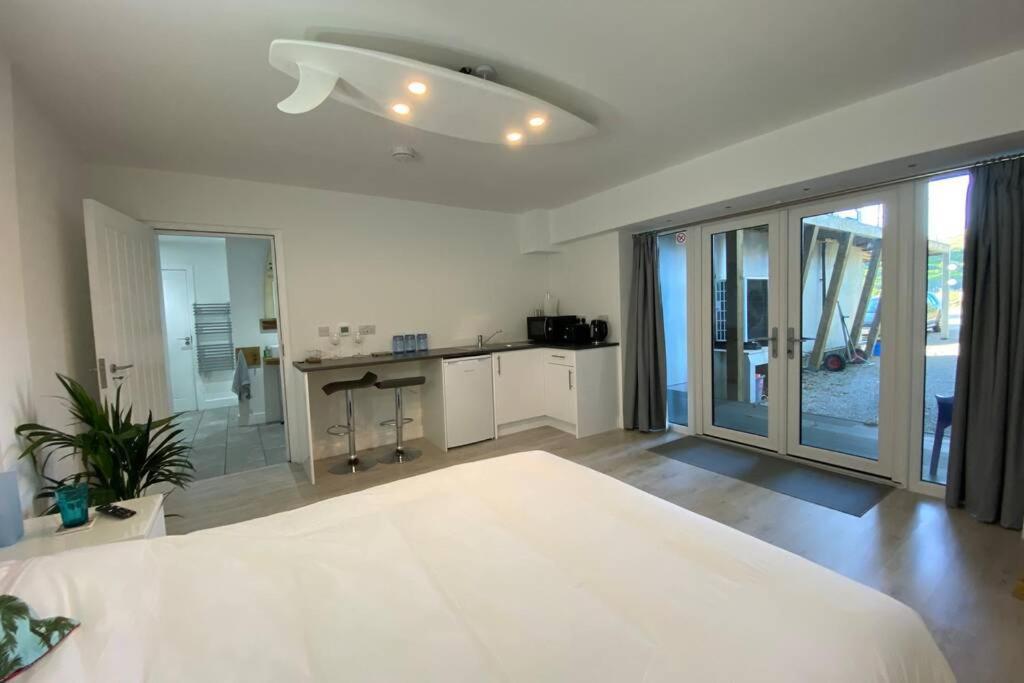 The Boardroom At The Beach House Falmouth Extérieur photo